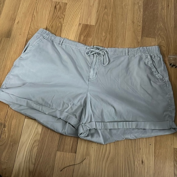 Sonoma Women’s Ultracomfort Shorts size 4X NWT New - Picture 1 of 11